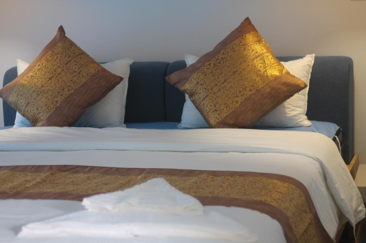 Benny'S City Hotel Сиануквиль Экстерьер фото