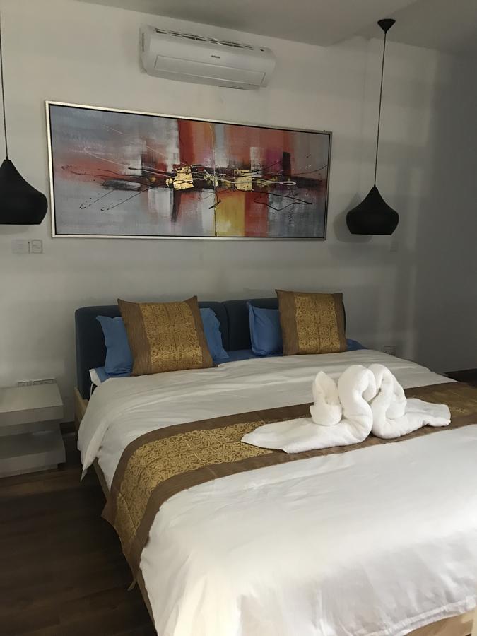 Benny'S City Hotel Сиануквиль Экстерьер фото
